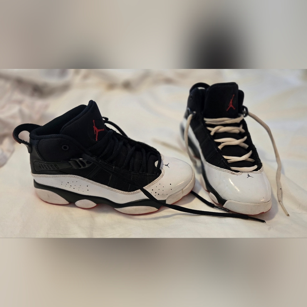 Nike Kids Shoes Black and White